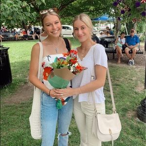 Meet your Posher, Lily